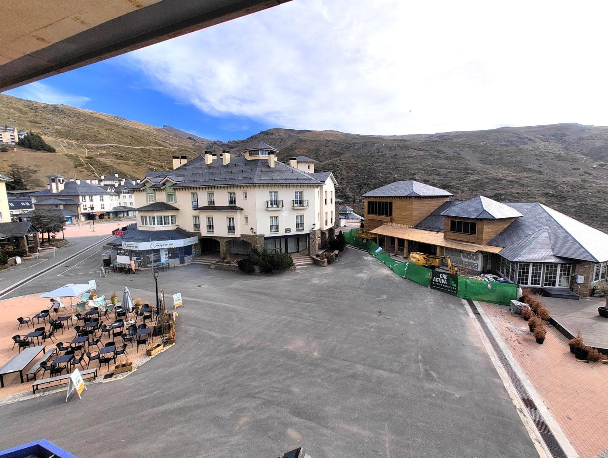 Ski Plaza Sierra Nevada & Zona Baja Exterior photo